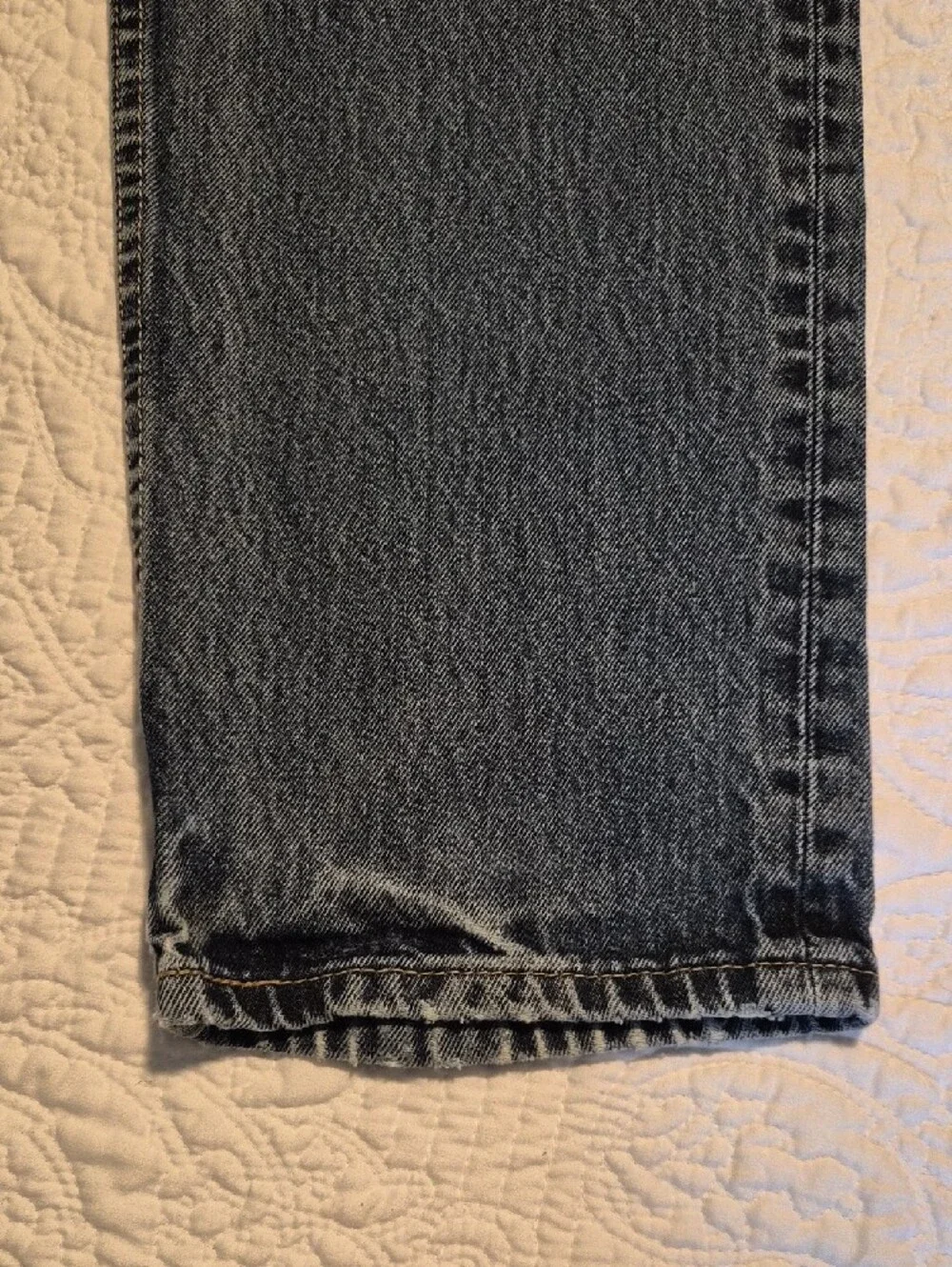 Levi's Men's Distressed Dark Blue Straight Jeans 33x32